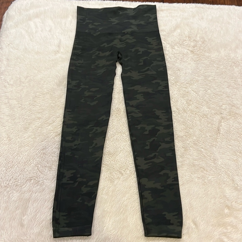 Spanx green camo leggings medium